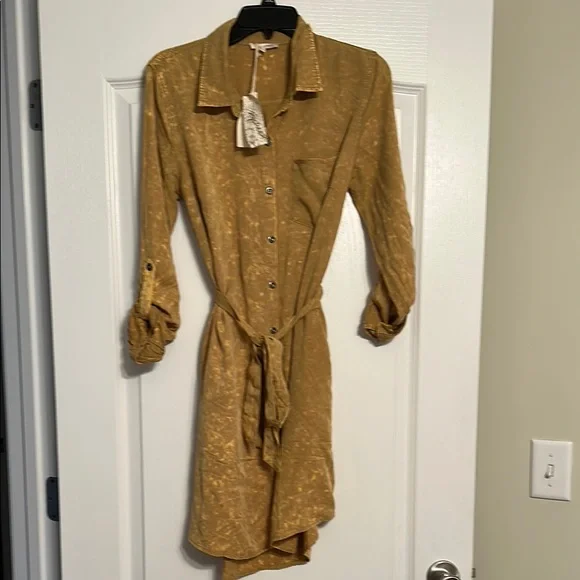 Mystree Acid Washed Gold Shirt Dress - Picture 1 of 6